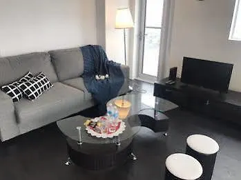 Kashaneh Guest House - Yonge Street Toronto 3*,  Canada